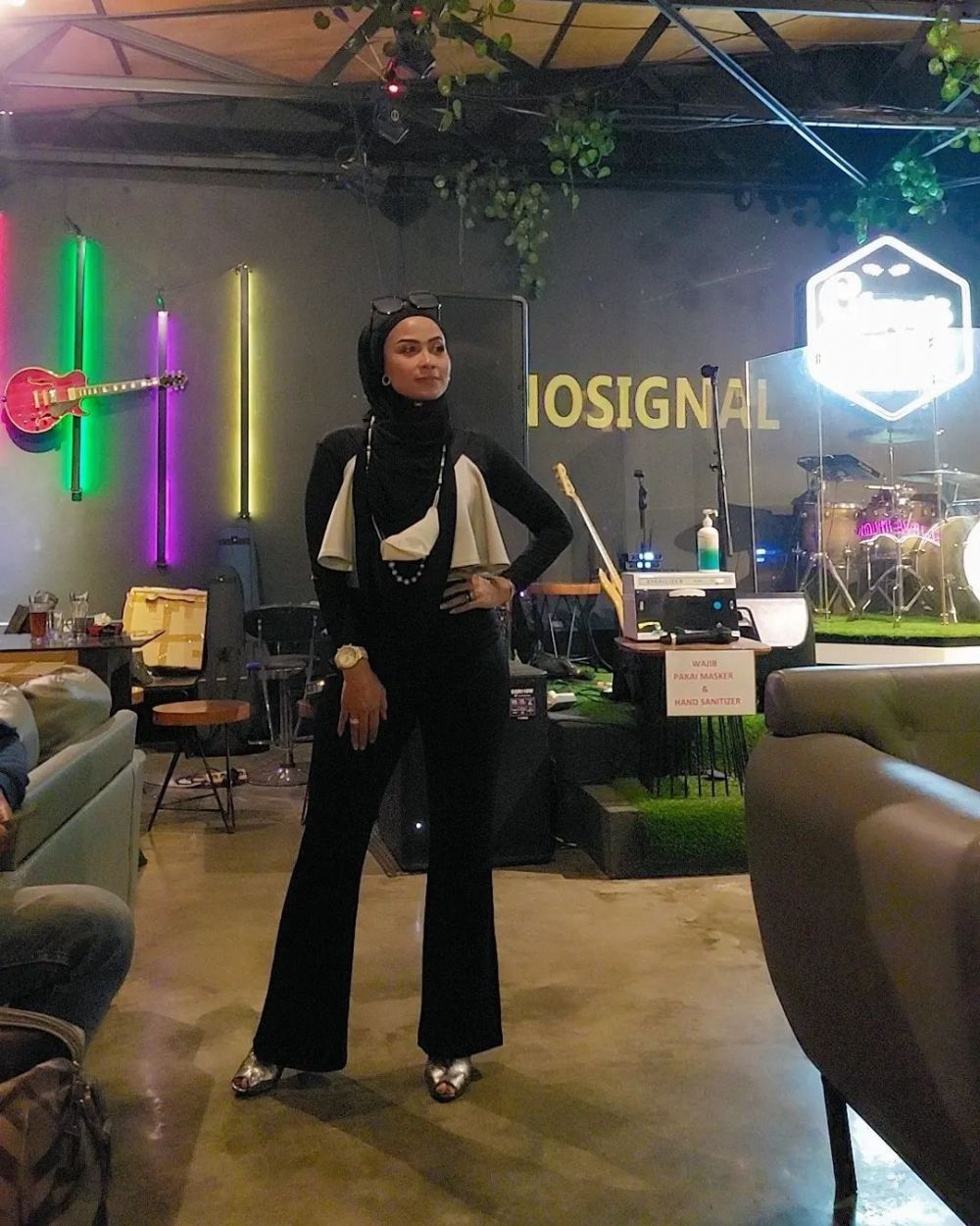 potret modis pemeran bu jalal di keseharian © berbagai sumber potret modis pemeran bu jalal di keseharian © berbagai sumber