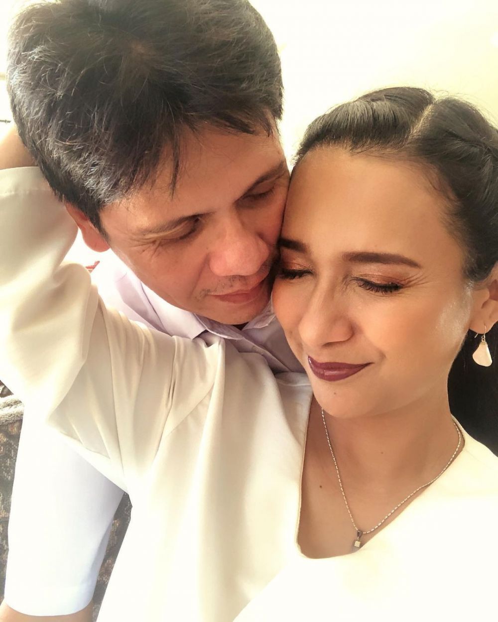 momen mesra Shahnaz Haque dan suami © Instagram