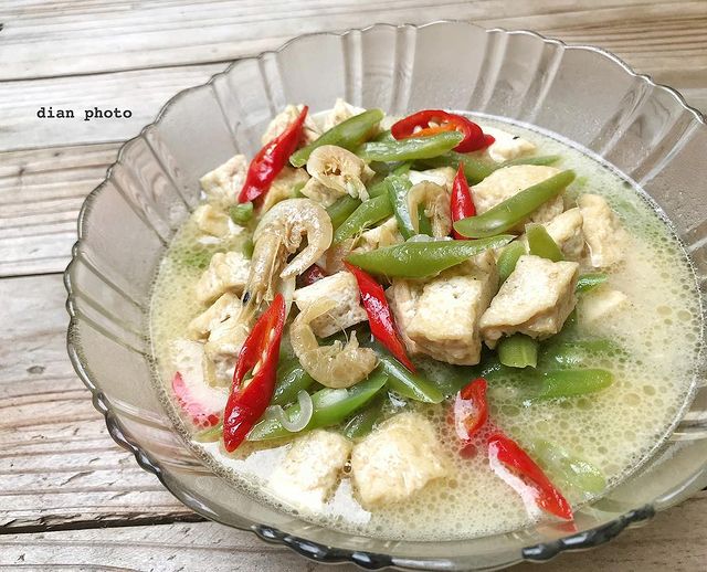 15 Resep olahan tahu berkuah santan pedas, lezat, praktis, dan menggugah selera