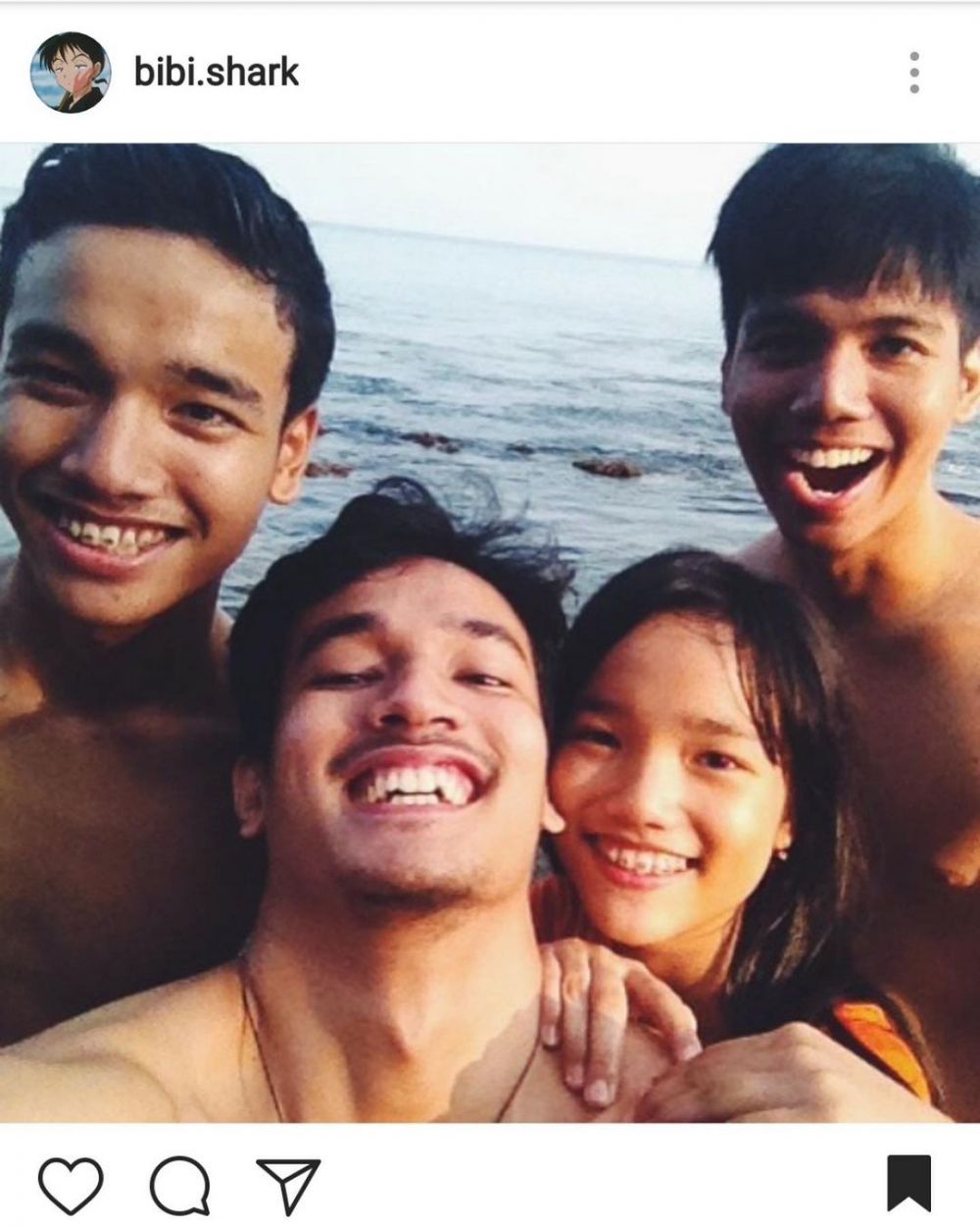 potret lawas fuji bareng kakaknya © instagram potret lawas fuji bareng kakaknya © instagram