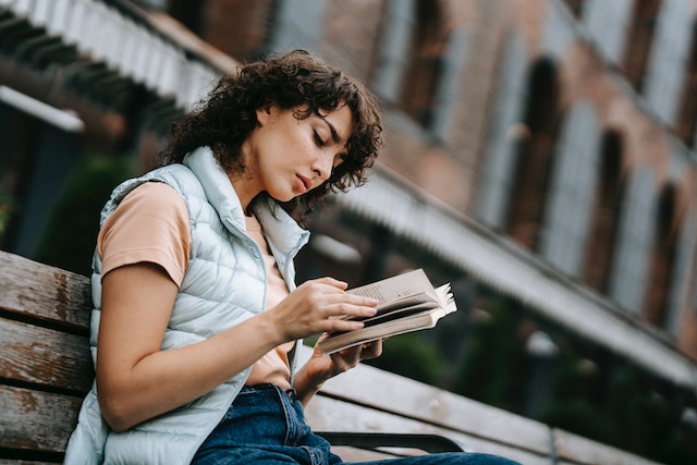 Contoh kalimat majemuk menarik © 2023 brilio.net Contoh kalimat majemuk menarik © 2023 brilio.net