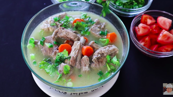 Trik mudah bikin sop kambing agar empuk, nikmat, dan kuahnya tidak prengus