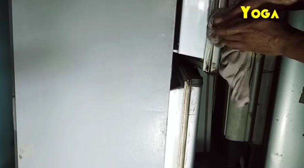 Modal Rp4.500, begini cara mengubah karet pintu kulkas dekil dan hitam agar bersih seperti baru