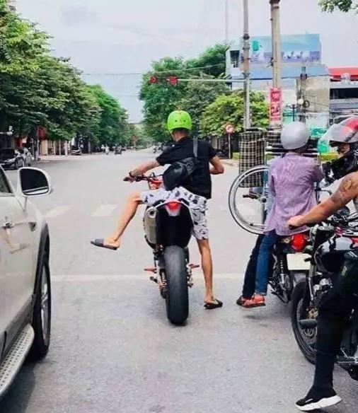 momen kocak pengendara motor Berbagai sumber momen kocak pengendara motor Berbagai sumber