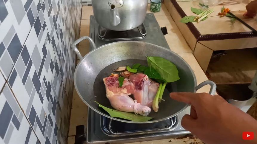 Tanpa perlu digoreng, ini trik bikin abon ayam yang lezat, kering, dan tahan hingga berbulan-bulan