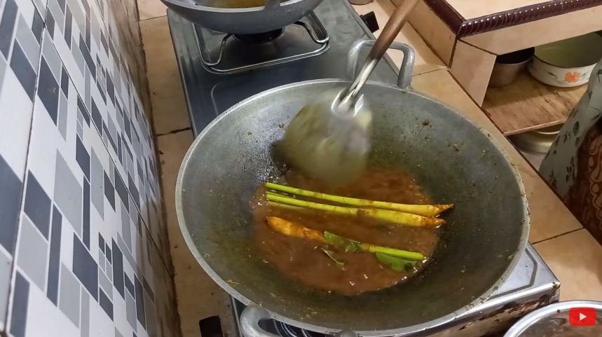 Tanpa perlu digoreng, ini trik bikin abon ayam yang lezat, kering, dan tahan hingga berbulan-bulan
