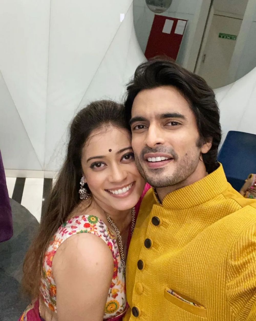 potret pemeran aditya mesra bareng pasangan asli © potret pemeran aditya mesra bareng pasangan asli ©