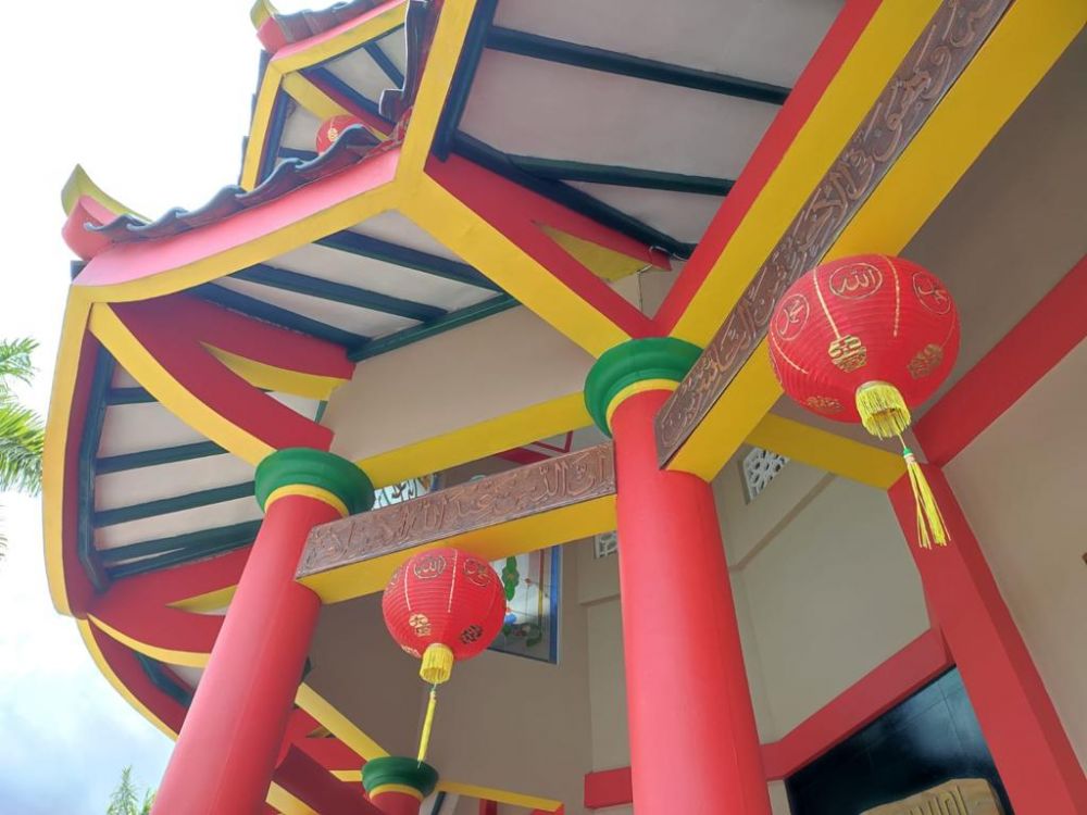 Uniknya Masjid Al-Mahdi di Magelang © 2023 brilio.net Uniknya Masjid Al-Mahdi di Magelang © 2023 brilio.net