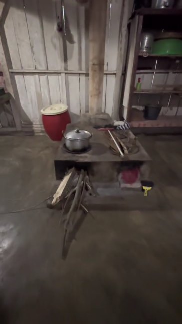 dapur dari kayu © TikTok 