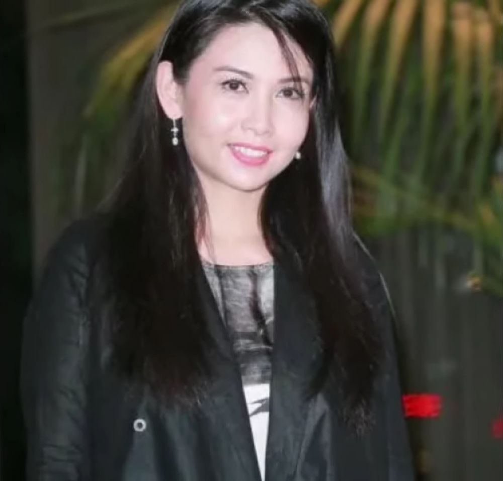 Chingmy Yau Jackie Chan © berbagai sumber