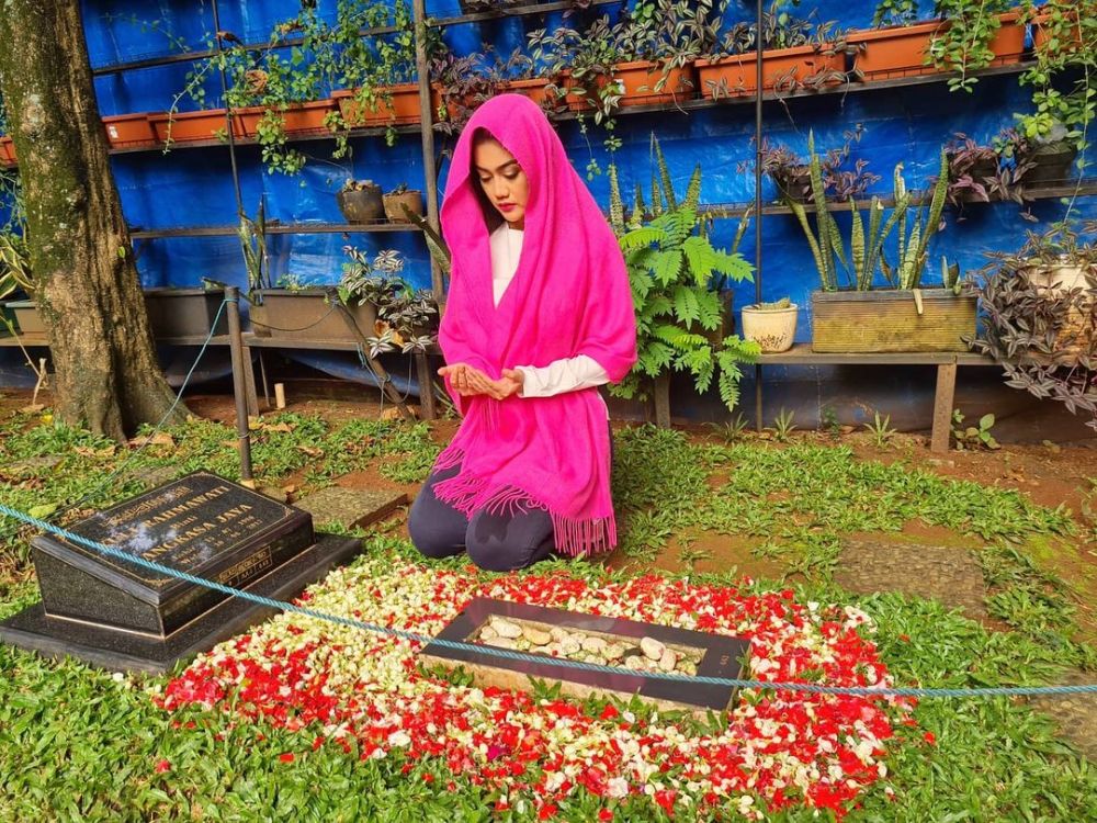 kronologi ibunda mendiang jupe kecelakaan © instagram