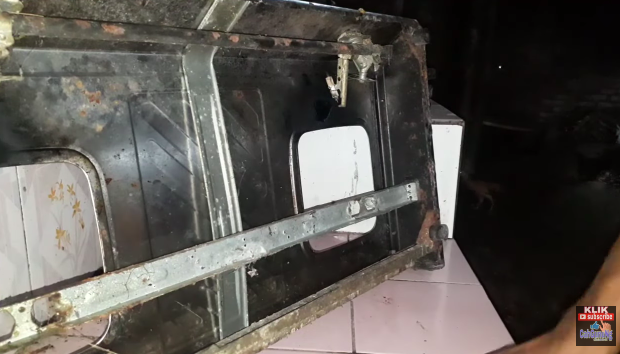 Tanpa perlu ganti baru, trik memperbaiki api kompor gas terlalu kecil ini cuma butuh waktu 5 menit