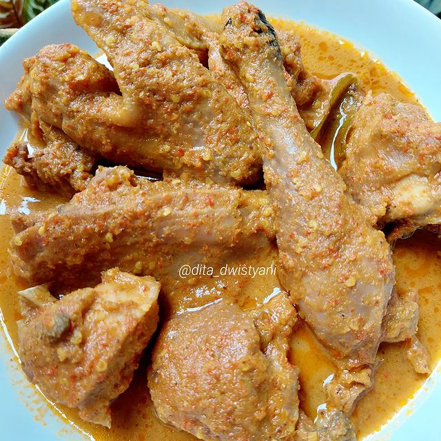 25 Resep masakan ayam berkuah tanpa santan paling enak untuk buka puasa, empuk dan sederhana