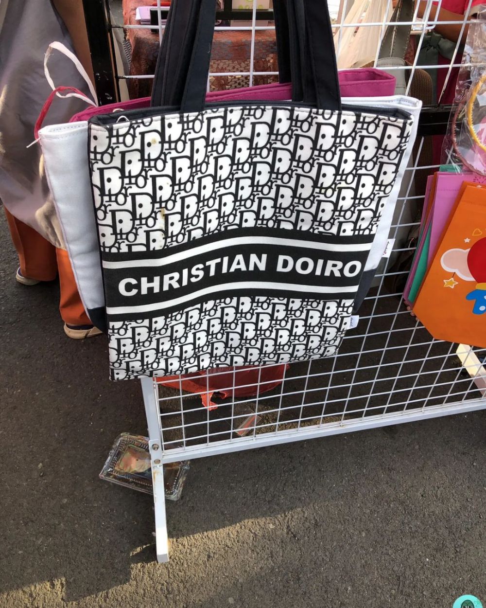 desain tas jinjing nyeleneh © berbagai sumber desain tas jinjing nyeleneh © berbagai sumber