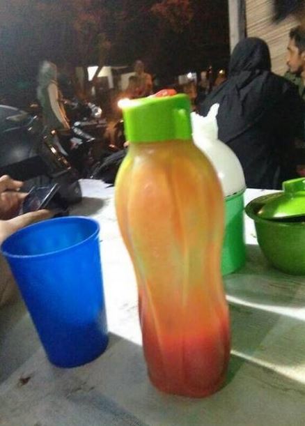 momen kocak jajan di pinggir jalan Berbagai sumber