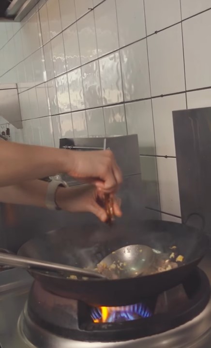 Trik masak nasi goreng agar lebih wangi dan lezat, jangan asal masukkan bumbu