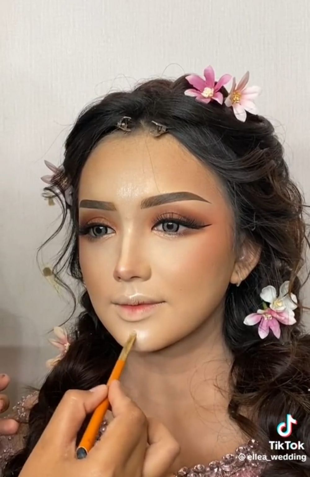 makeup look Korea ini hasilnya bikin takjub, disebut mirip Alia Bhatt © TikTok makeup look Korea ini hasilnya bikin takjub, disebut mirip Alia Bhatt © TikTok