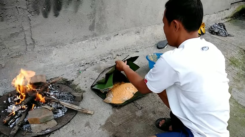 Tanpa marinasi berjam-jam, ini cara bakar ikan agar bumbunya tak meleleh dan meresap sempurna