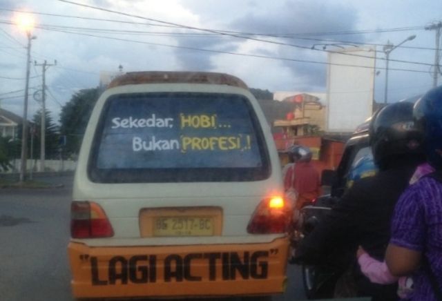 tulisan lucu angkot © berbagai sumber