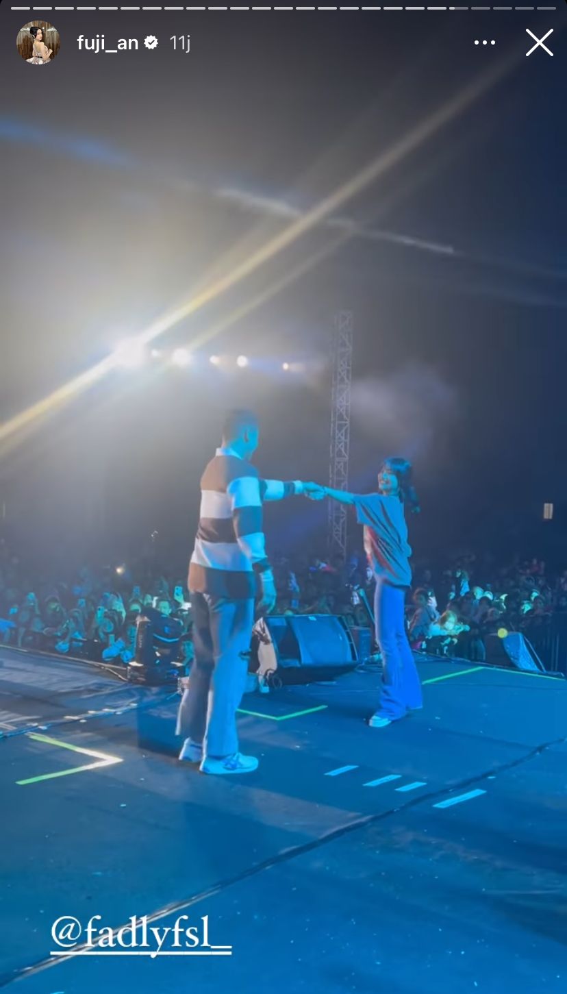 momen fuji hadir di acara launching lagu thariq © instagram