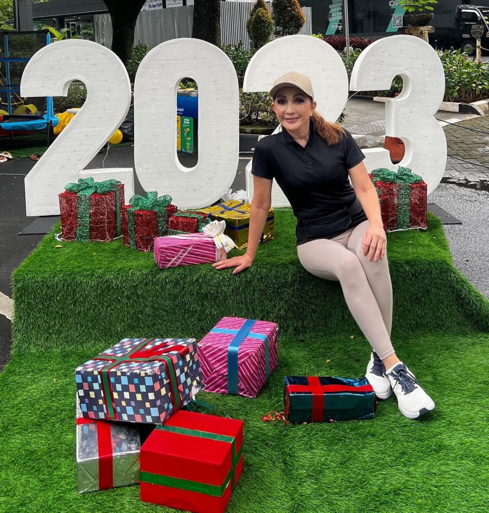 model iklan minuman bareng rano karno body goals di usia 63 tahun © berbagai sumber