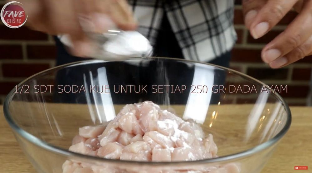 Trik mengempukkan dada ayam agar tak keras saat dimasak, cukup pakai 1 bahan dapur