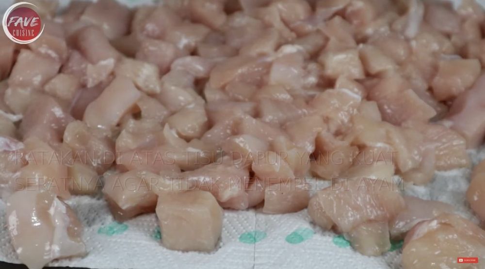 Trik mengempukkan dada ayam agar tak keras saat dimasak, cukup pakai 1 bahan dapur