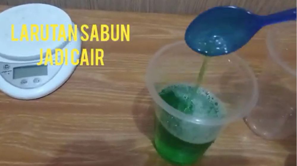 Tanpa garam, begini cara memperbanyak sabun cuci piring agar tetap kental