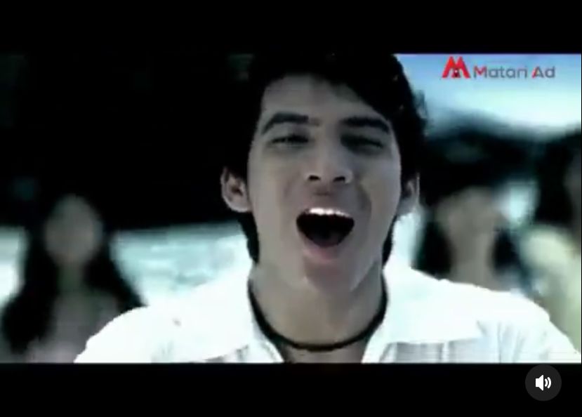 potret terbaru cowok di iklan mi instan © instagram