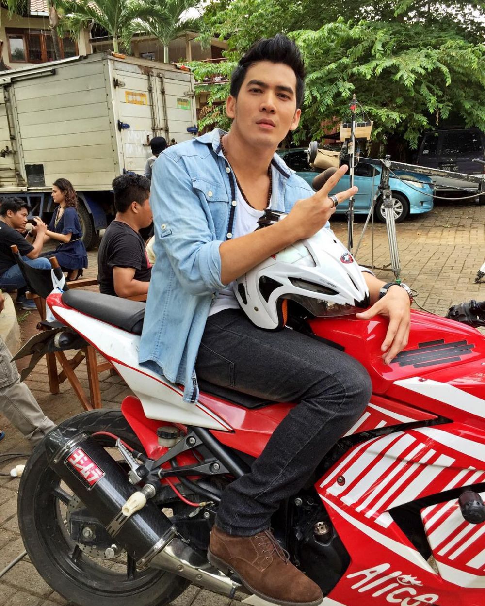 potret terbaru cowok di iklan mi instan © instagram