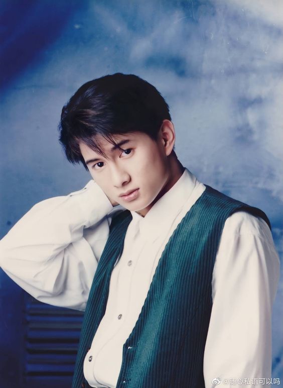 Wajah imutnya jadi idola remaja 80-an, ini 11 potret masa muda Nicky Wu si penyuka komik di Boboho