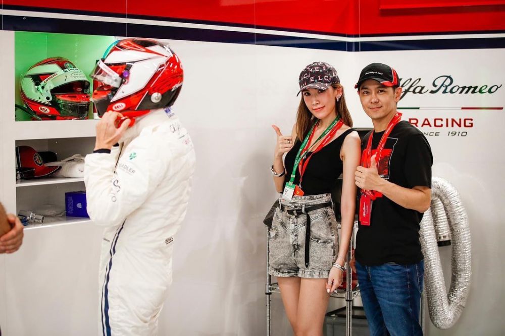 potret mesra Jimmy Lin dan Kelly Chen © Instagram