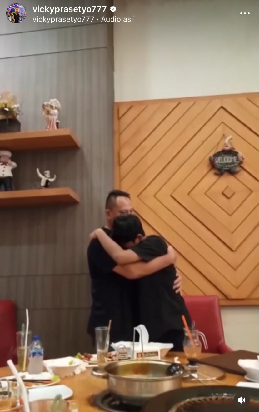 momen vicky prasetyo bertemu anak kandung © instagram