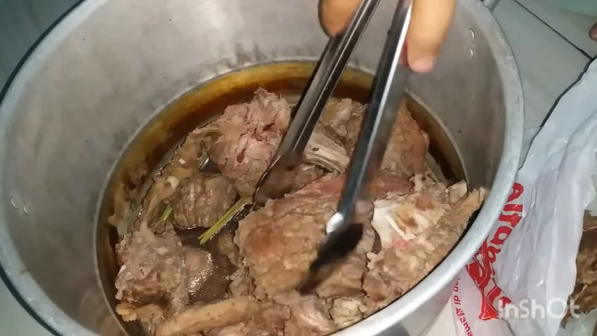 Cara menyimpan daging agar tidak bau busuk atau amis, hanya pakai dua bahan dapur