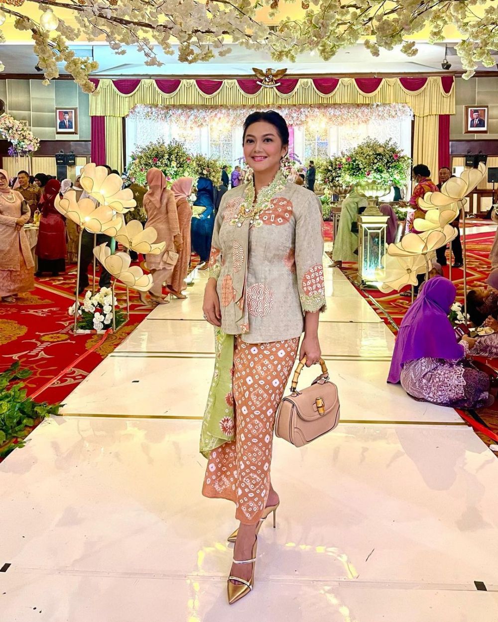 Model iklan sabun jadi istri TNI © Instagram