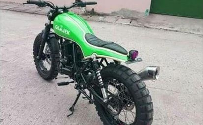 Ojek online dengan motor mewah Berbagai sumber Ojek online dengan motor mewah Berbagai sumber