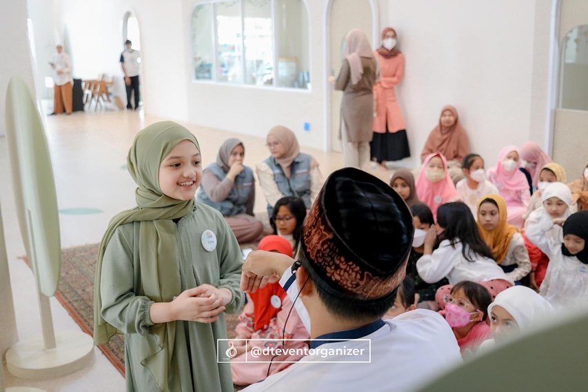 momen arsy jalani pesantren kilat © berbagai sumber