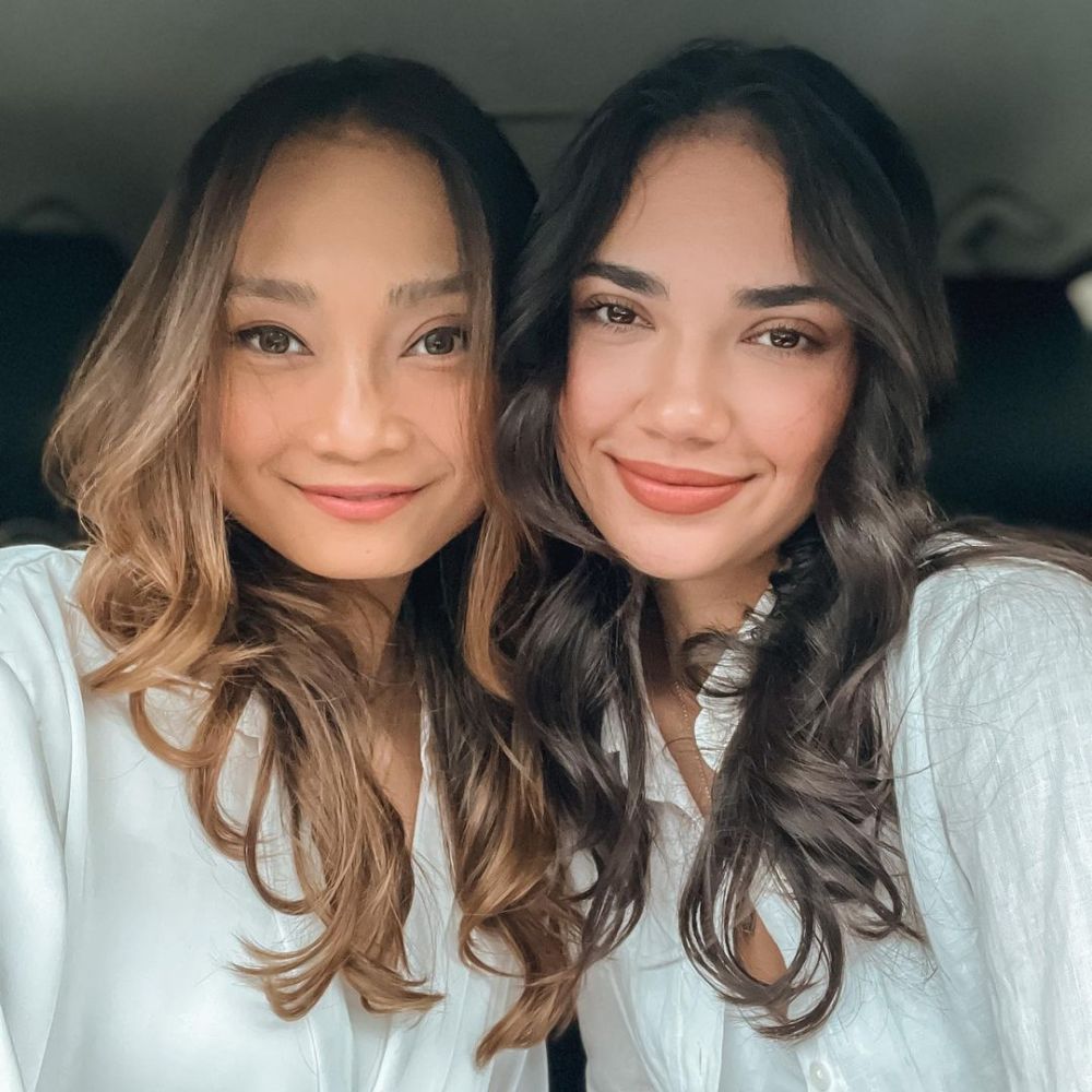 pesinetron dan ibu sambung © berbagai sumber