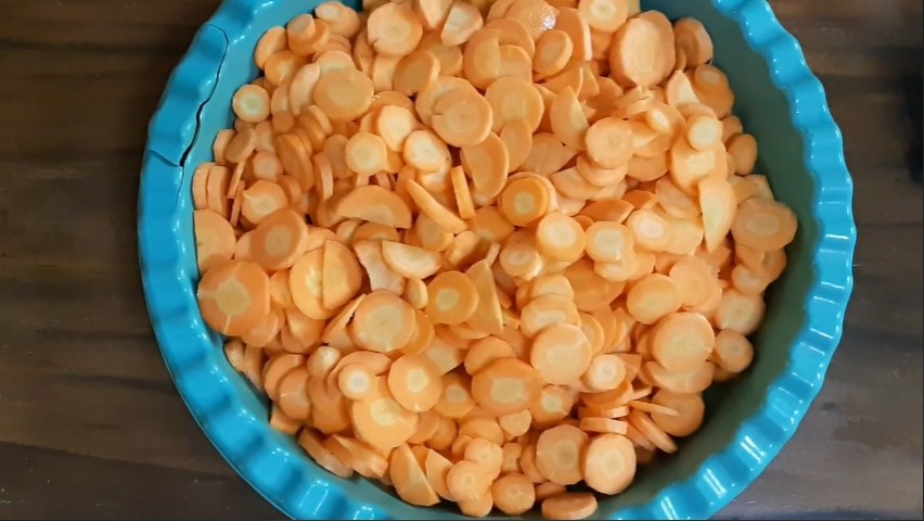 Tetap segar dan tak lembek berbulan-bulan, ini cara menyimpan wortel yang sudah dipotong-potong