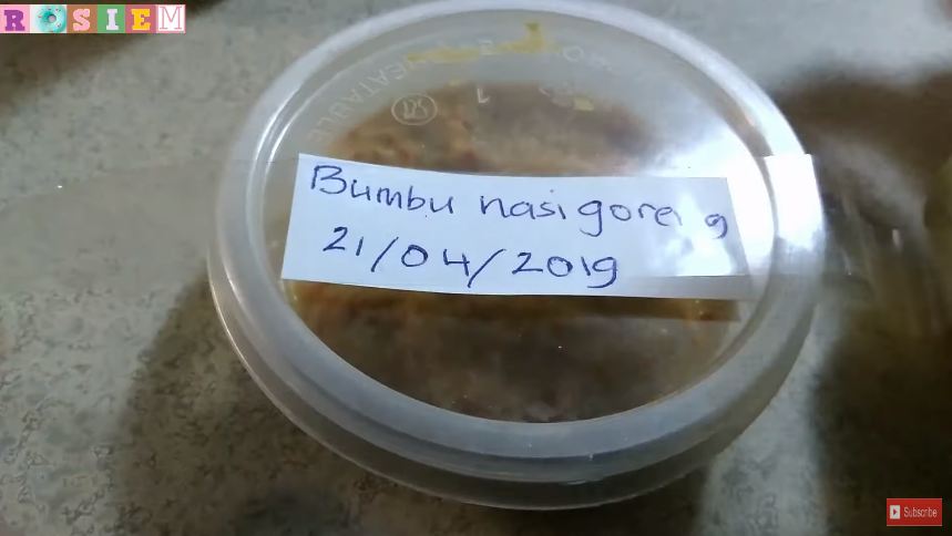 Tanpa perlu ditumis, ini cara praktis menyimpan bumbu giling agar awet tahan lama
