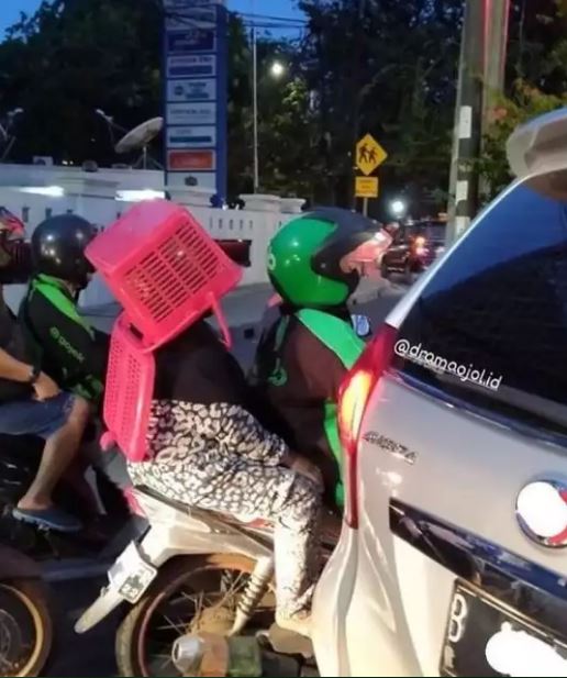 potret kocak penumpang ojek Berbagai sumber potret kocak penumpang ojek Berbagai sumber