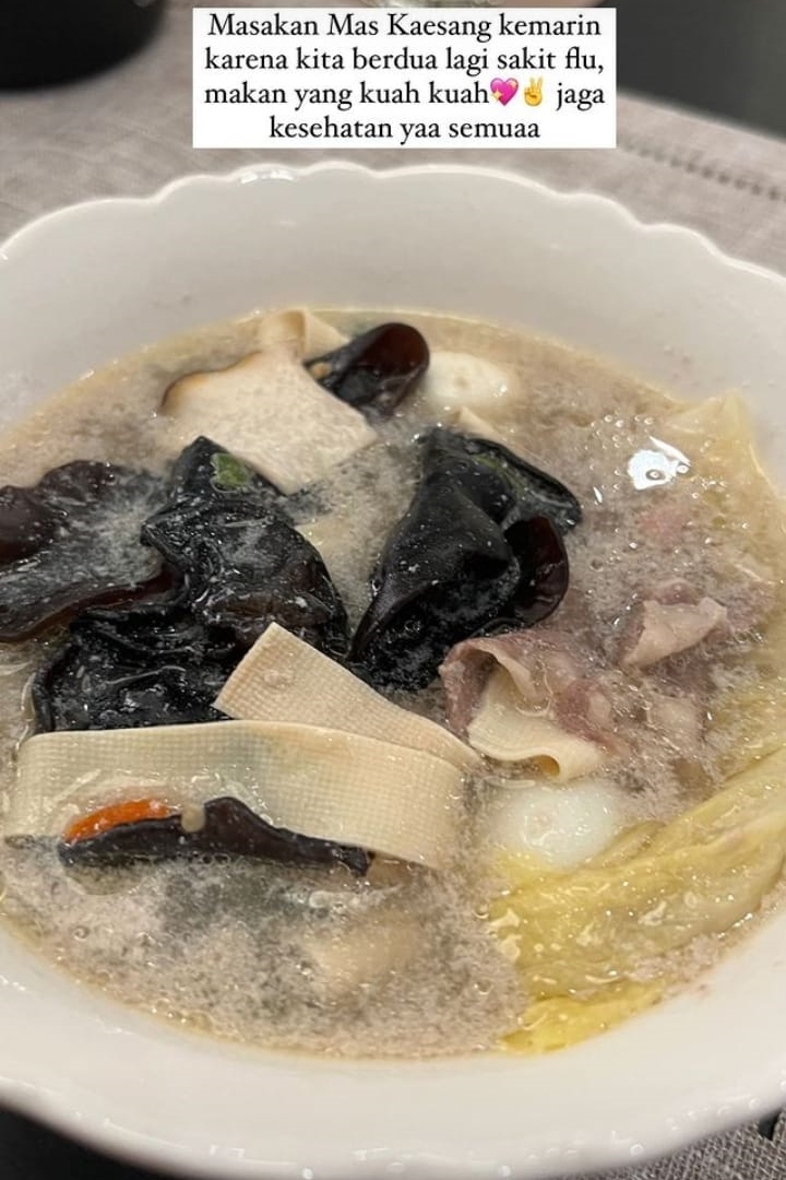 Suami-istri jago masak, ini 10 kreasi lauk dan sayur rumahan ala Kaesang Pangarep dan Erina Gudono