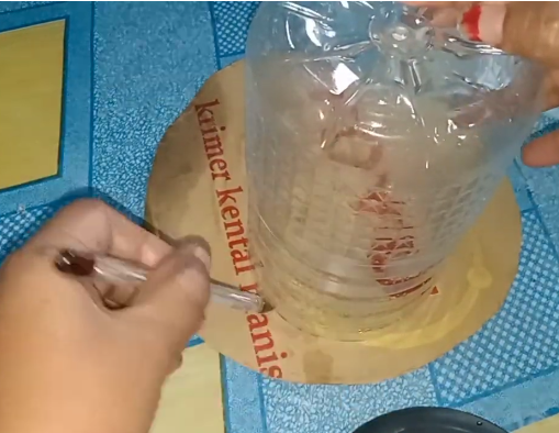 Trik unik bikin toples cantik dari botol bekas, ekonomis dan mudah ditiru