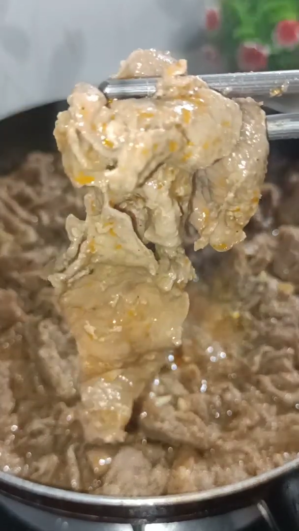 Nggak sampai lima menit, ini trik masak beef slice agar empuk, enak, dan bumbu meresap sempurna