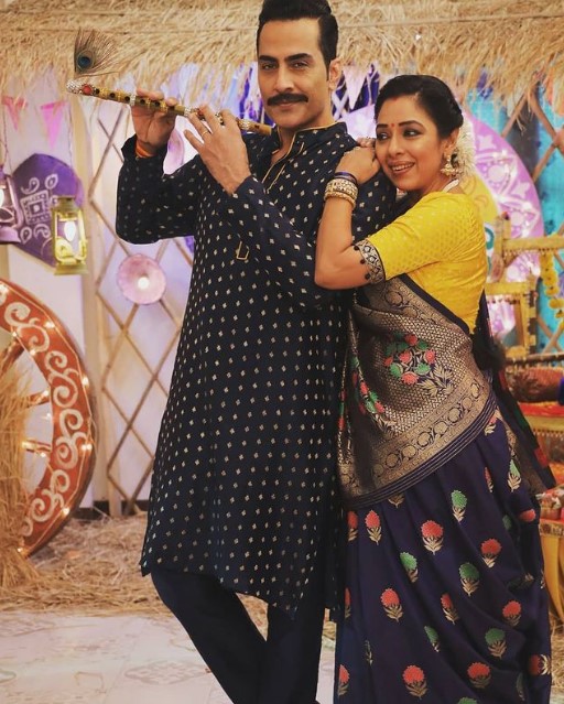 Rupali Ganguly Sudanshu Pandey di luar syuting © Instagram