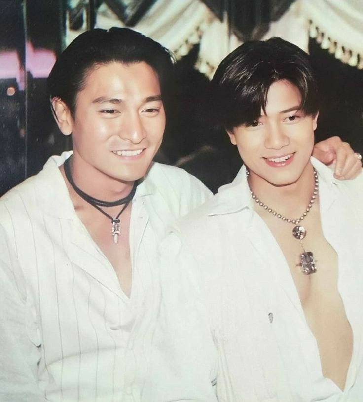 keakraban Andy Lau dan Aaron Kwok © Instagram keakraban Andy Lau dan Aaron Kwok © Instagram