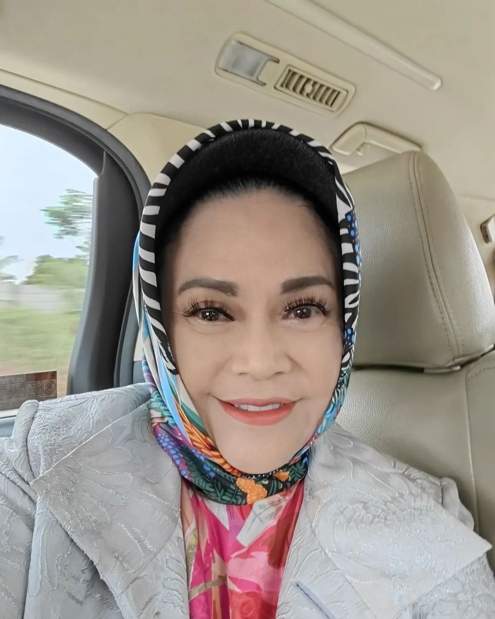 potret bintang iklan detergen kini aktif momong cucu © berbagai sumber