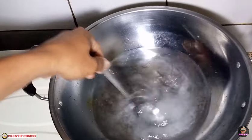 Pakai 3 bahan dapur, ini cara praktis menjernihkan minyak jelantah agar dapat digunakan lagi