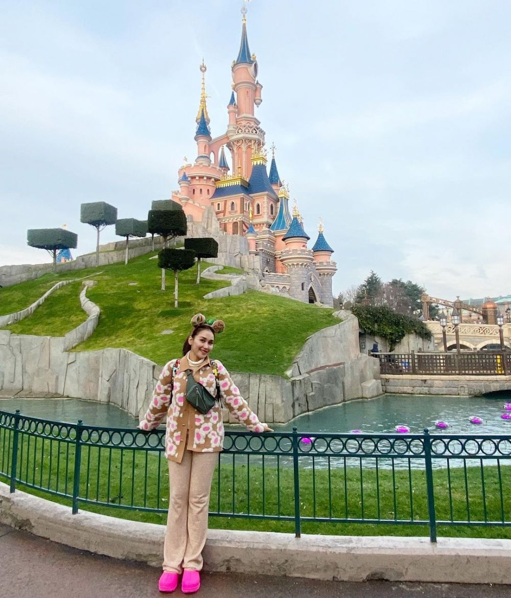 gadis bareng raffi di iklan oli © berbagai sumber