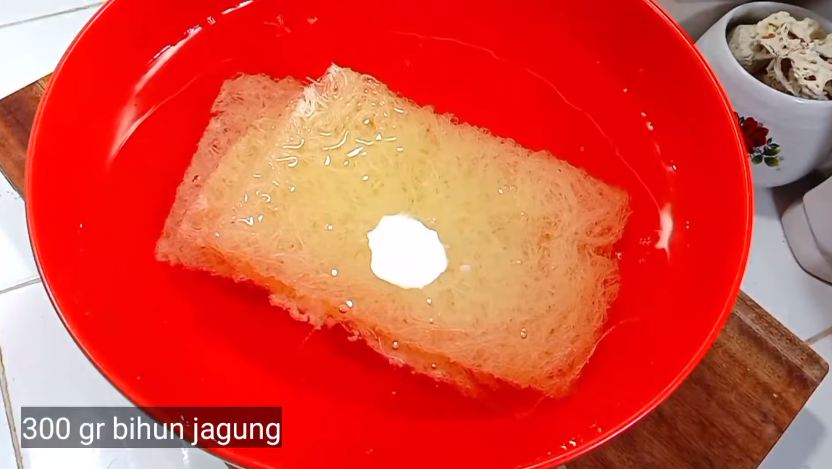 Trik bikin bihun goreng yang lezat, tidak mudah putus dan warnanya cokelat merata